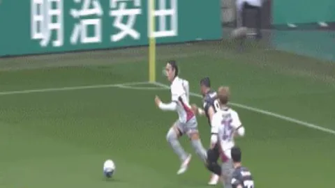 “犹他爵士迎战达拉斯独行侠：信心满满，焦点对决一触即发！”